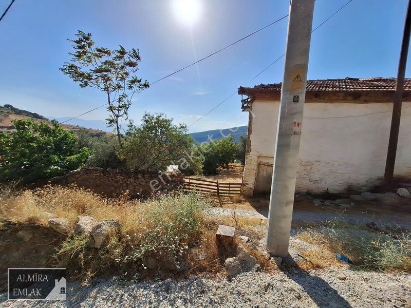 Manisa Kula Gökdere Köyü İçinde İki Tane Müstakil Ev Bahçesi — fotoğraf 3