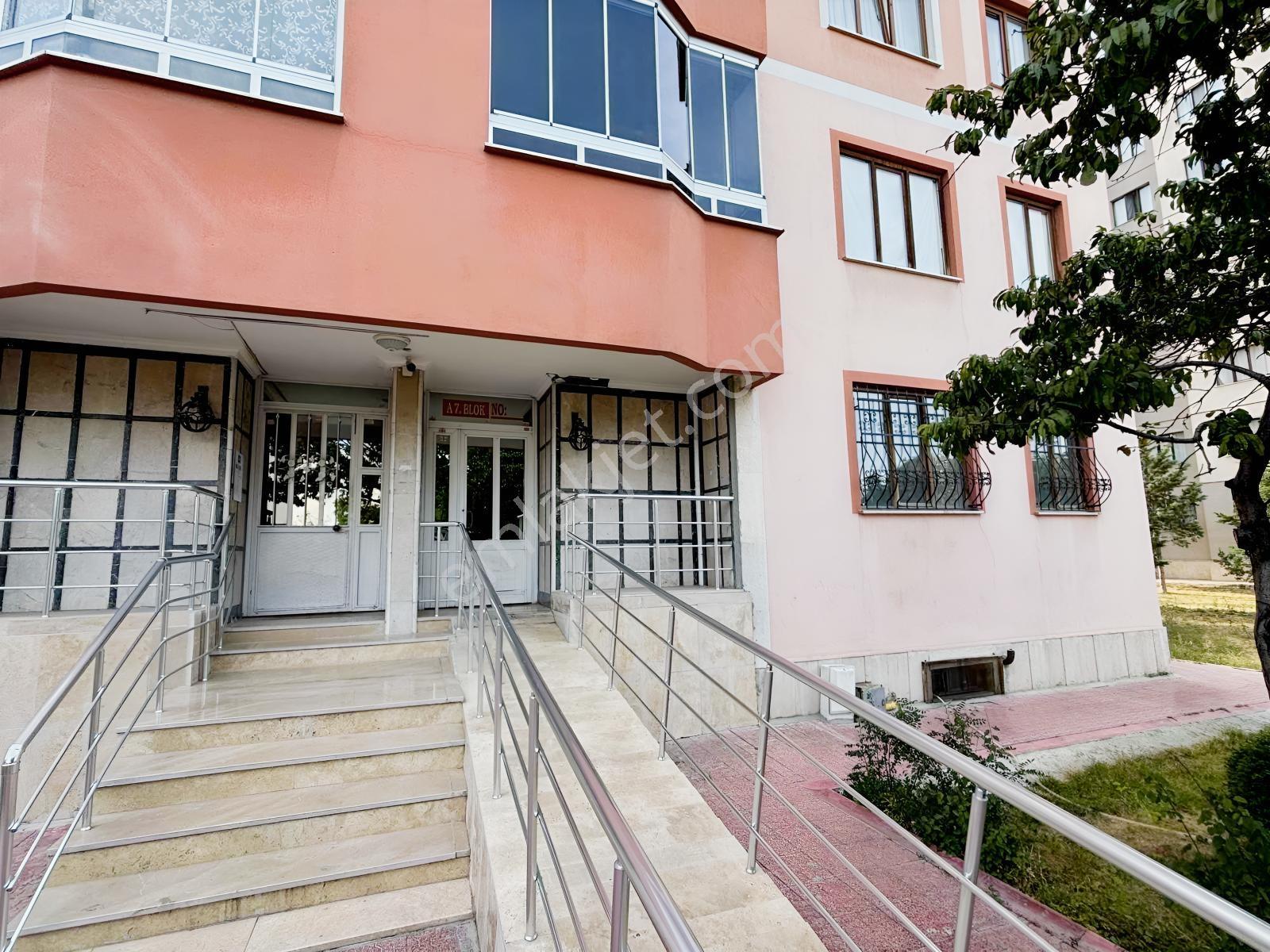 Karakayış Caddesi Buhara Sitesi'nde 2+1 120m²satılık Geniş Daire — fotoğraf 3