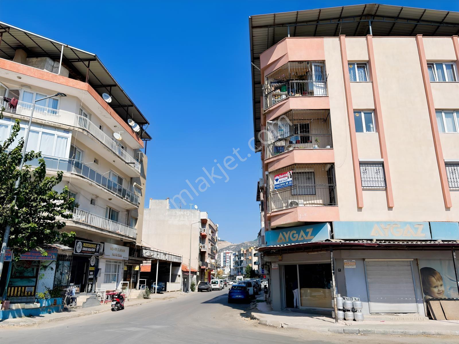 Sökede Merkezi Konumda, Önü Açık Ve Aydınlık 3+1 Satılık Daire