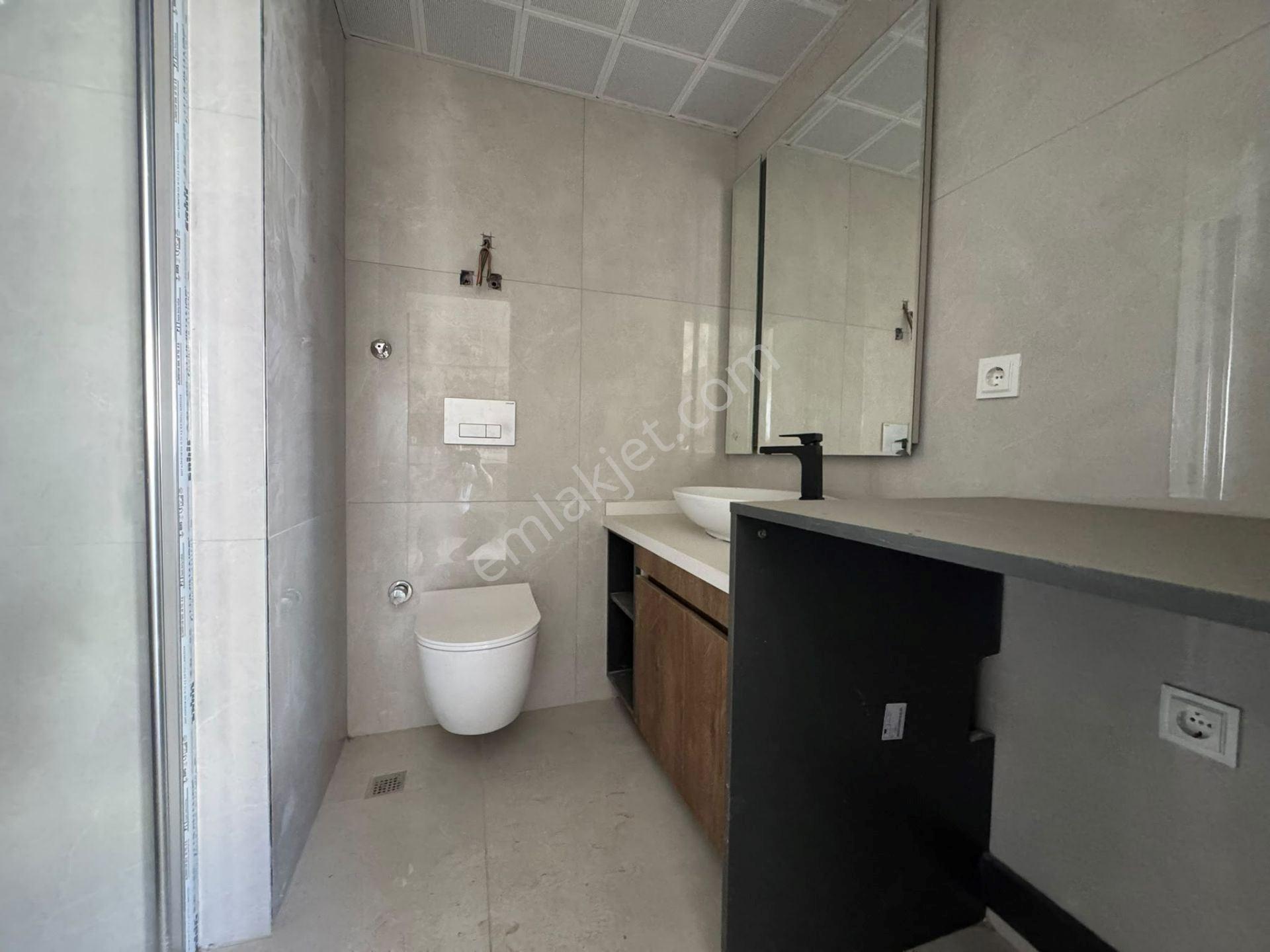 Alanya Avsallarda Havuz Manzaralı 1+1 Satılık Daire — fotoğraf 12