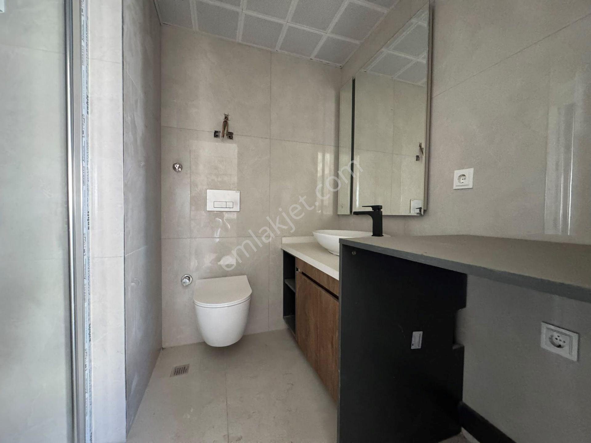 Alanya Avsallarda Havuz Manzaralı 1+1 Satılık Daire — fotoğraf 13