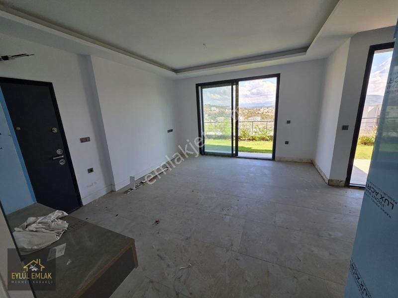 Adabükü Boğaz İçinde Satılık 2+1 Müstakil Bahçeli Daire — fotoğraf 20