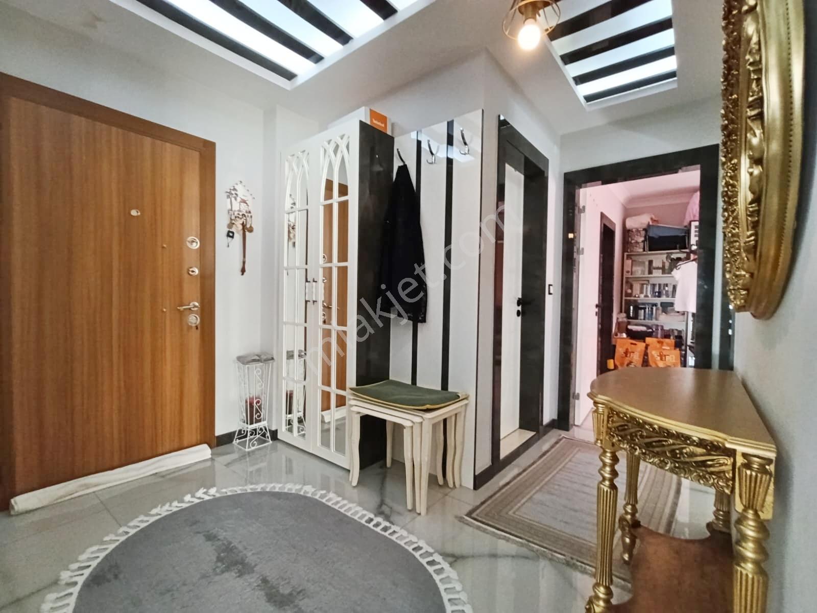 ▀güçten Altınkumda K.otoparklı Ebeveynli Asansörlü Lüx 2+1 Daire — fotoğraf 13