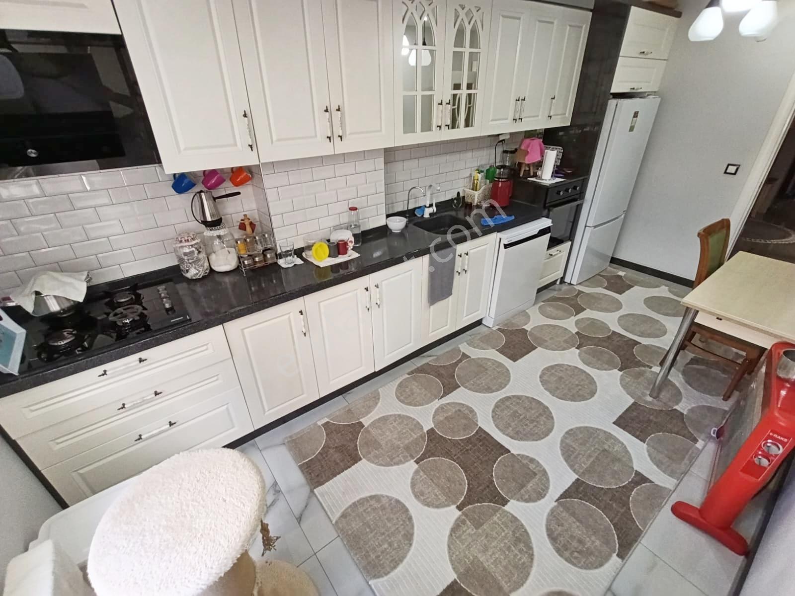 ▀güçten Altınkumda K.otoparklı Ebeveynli Asansörlü Lüx 2+1 Daire — fotoğraf 19