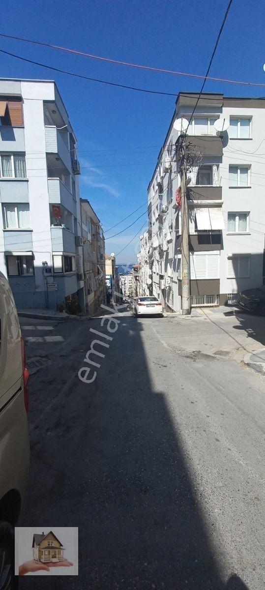 Küçükyalı' Da Ana Caddeye Yakın Satılık Daire — fotoğraf 25