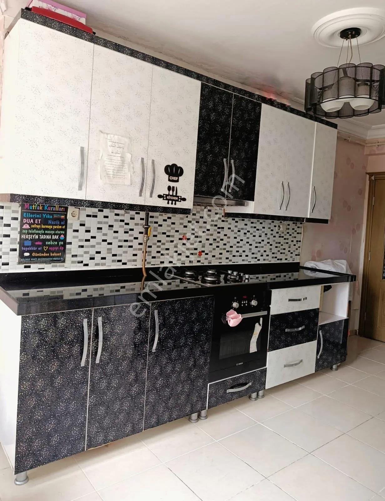3+1yurt 9-4katı Dgaz 200m2 Site İçinde Kiler Kap.mutfak Cam Balkon D.şebeke Hasa...