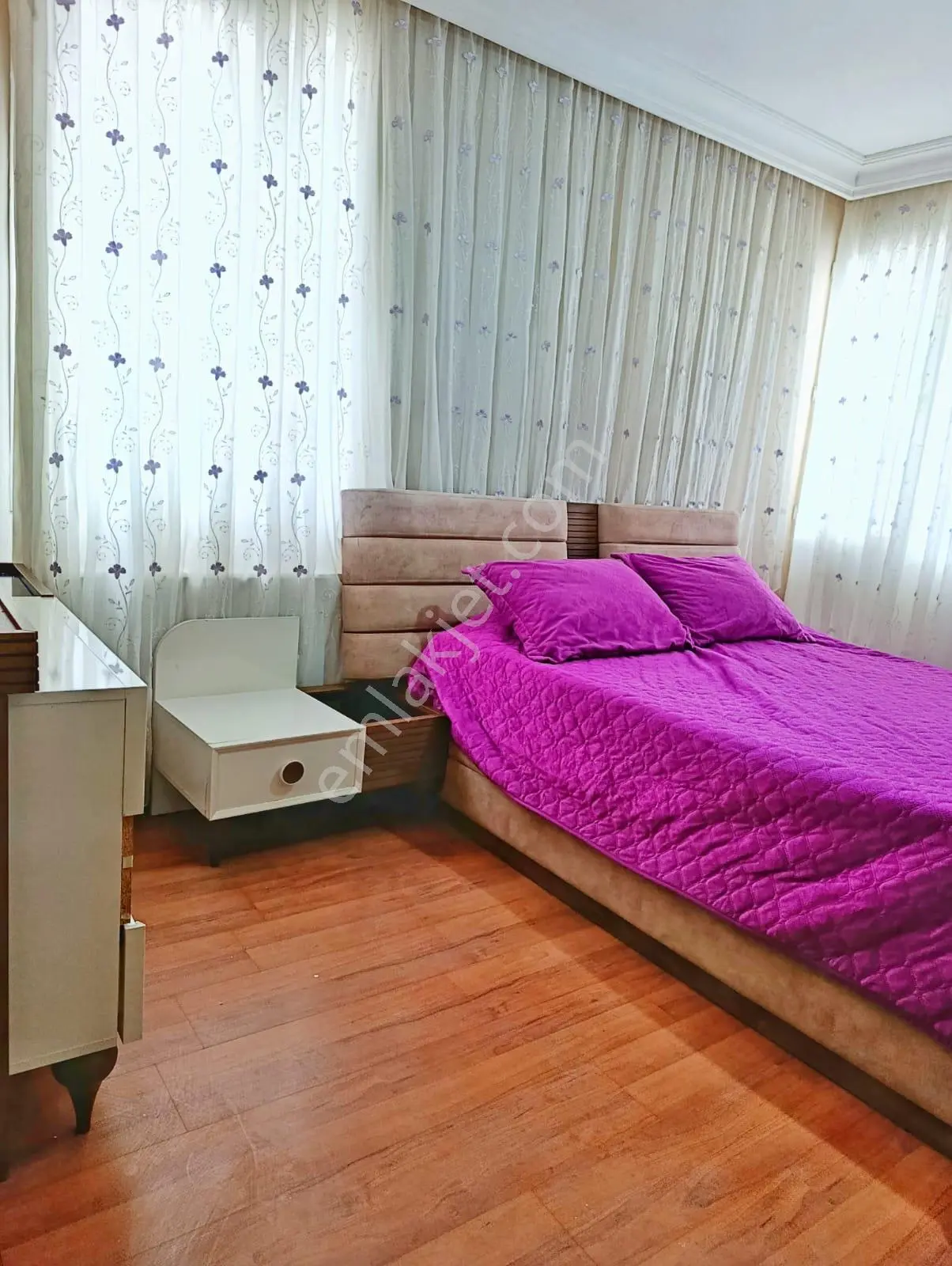 3+1yurt 9-4katı Dgaz 200m2 Site İçinde Kiler Kap.mutfak Cam Balkon D.şebeke Hasarsız Kgd Cephe, — fotoğraf 6