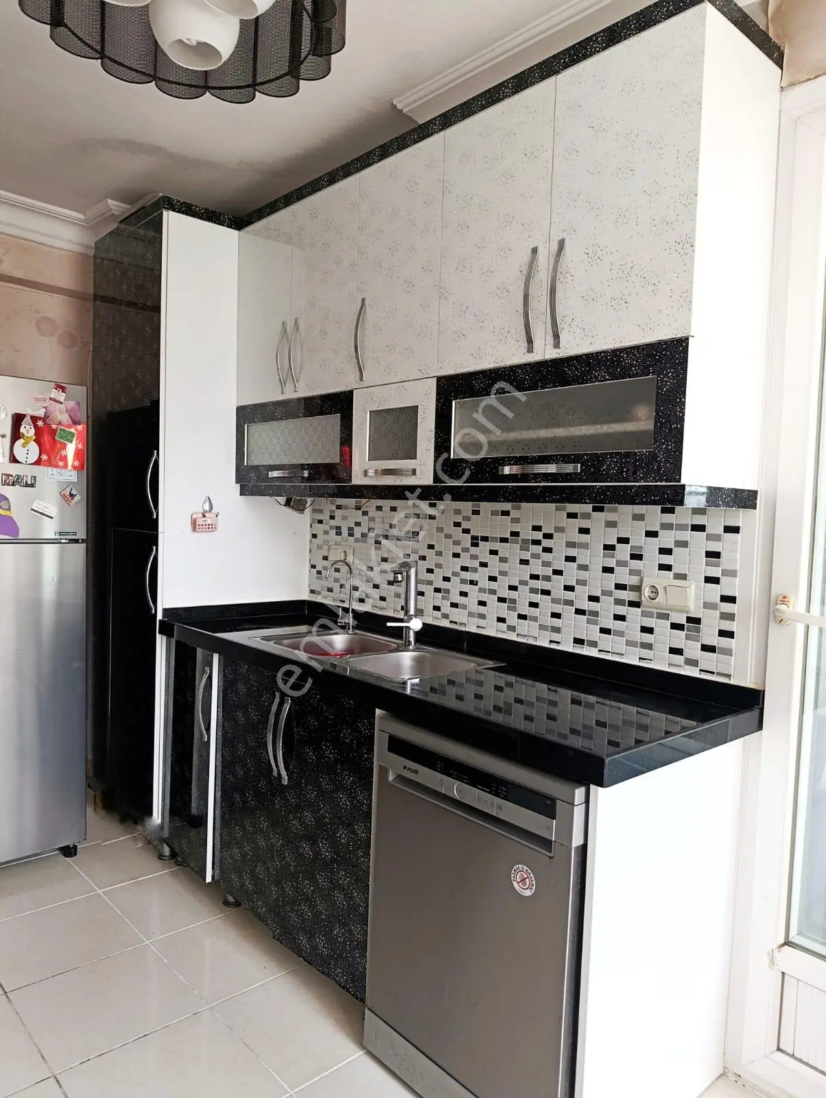 3+1yurt 9-4katı Dgaz 200m2 Site İçinde Kiler Kap.mutfak Cam Balkon D.şebeke Hasarsız Kgd Cephe, — fotoğraf 18
