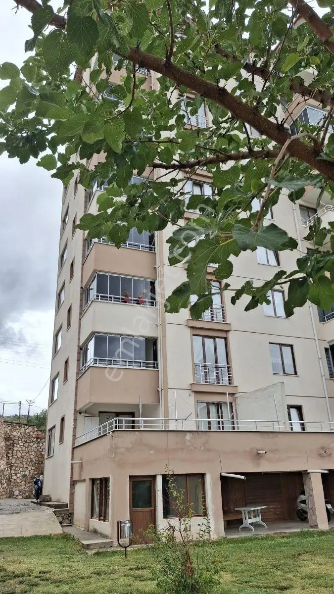 Tokat Bizim Emlaktan Satılık Daire — fotoğraf 2