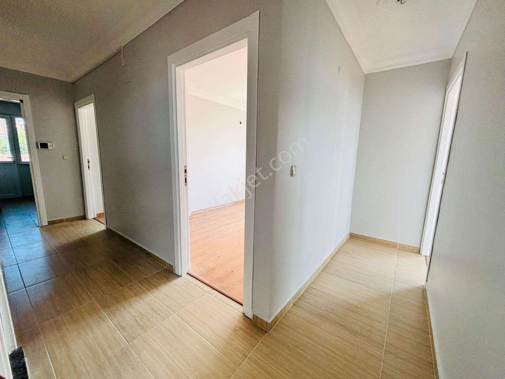 Mertcan'dan Oturuma Hazır Deniz Manzaralı 3+1_120m2 İskanlı — fotoğraf 35