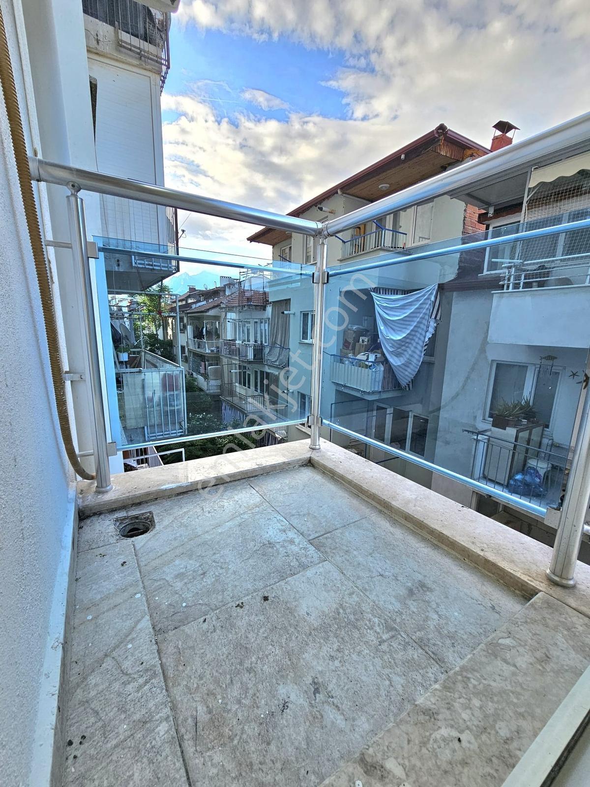 İstiklal İnönü Cd 1+1 Eşyalı Ara Kat Balkonlu Asansörlü Apart — fotoğraf 12