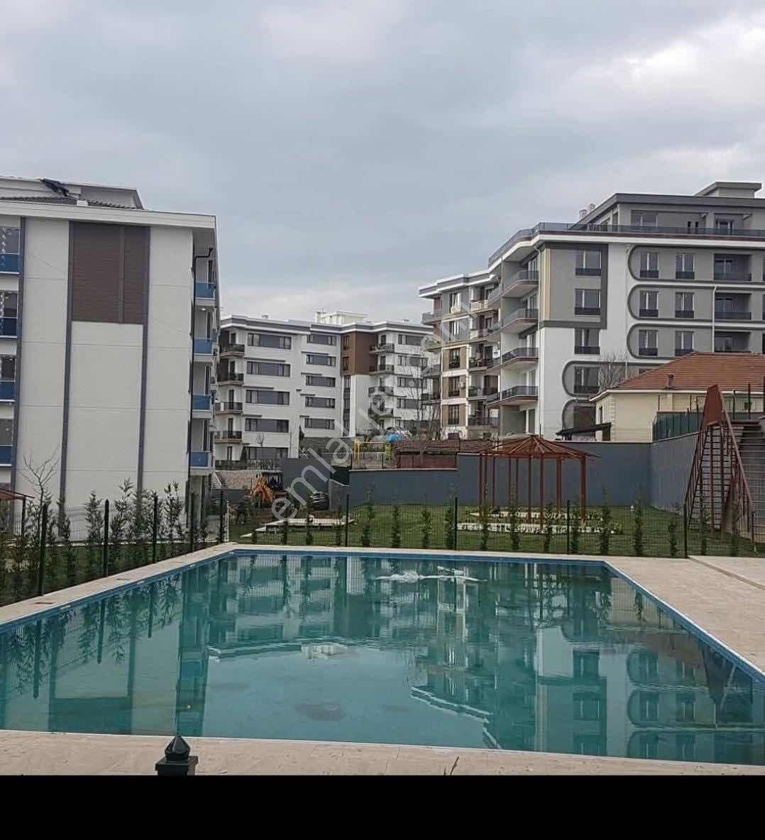 Korucukta Sakarya Manzaralı, Havuzlu Site İçerisinde 3+1