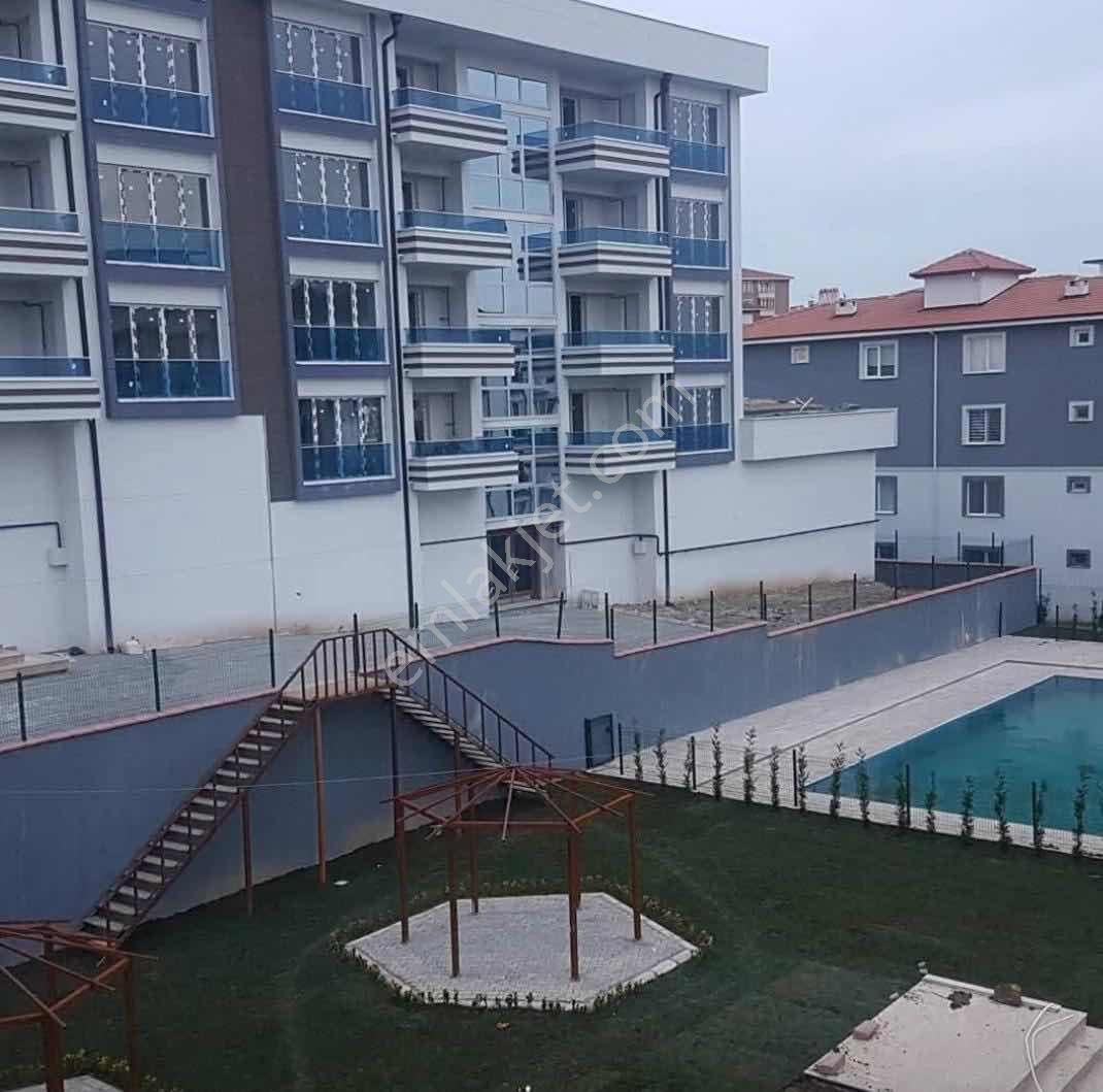 Korucukta Sakarya Manzaralı, Havuzlu Site İçerisinde 3+1 — fotoğraf 11
