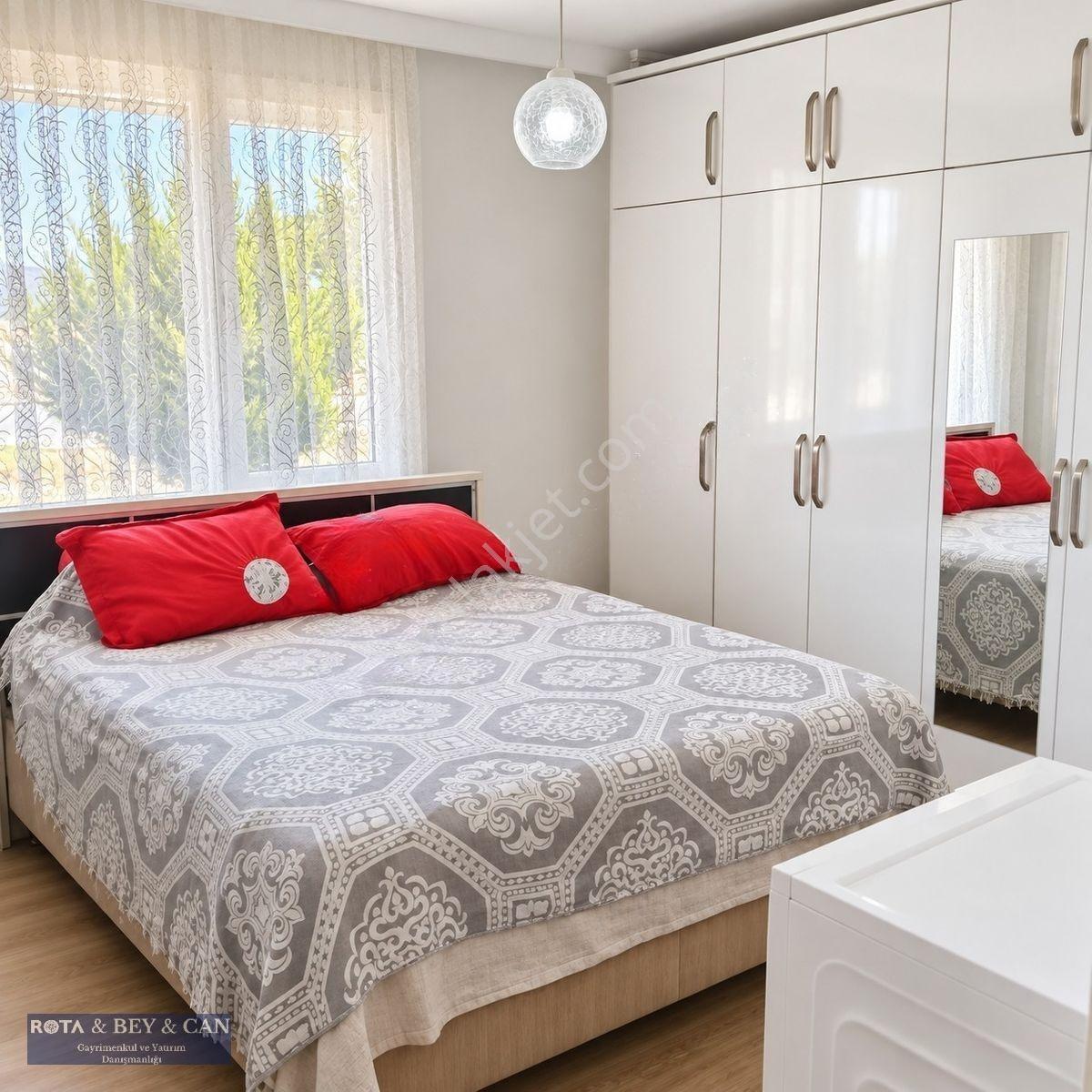Rotadan | Havuzlu Sitede | Bahçe Kullanımlı | Geniş 2+1 — fotoğraf 6