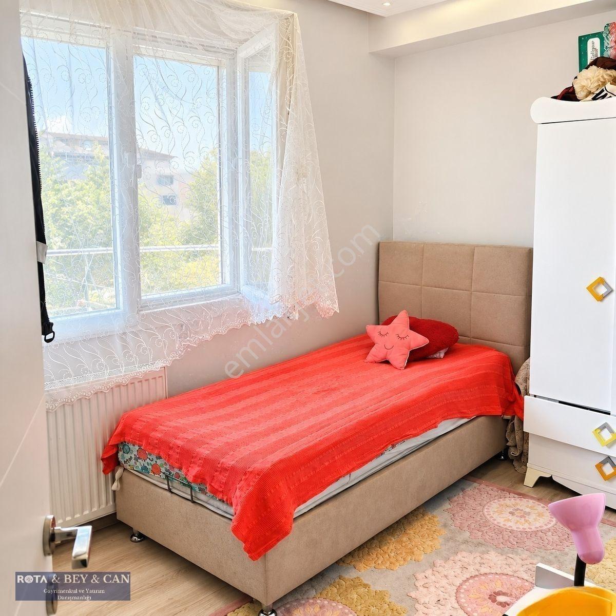 Rotadan | Havuzlu Sitede | Bahçe Kullanımlı | Geniş 2+1 — fotoğraf 15