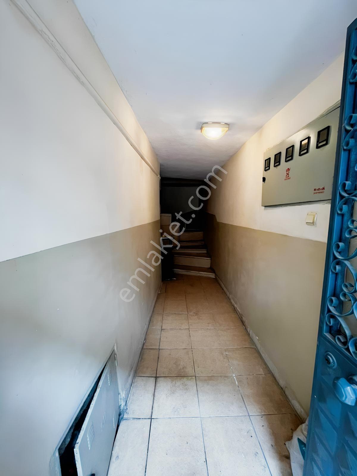 Eğitim Mah. 2 Katli Kargir Ve Avlu'lu Bina ( Merkezi ) — fotoğraf 3
