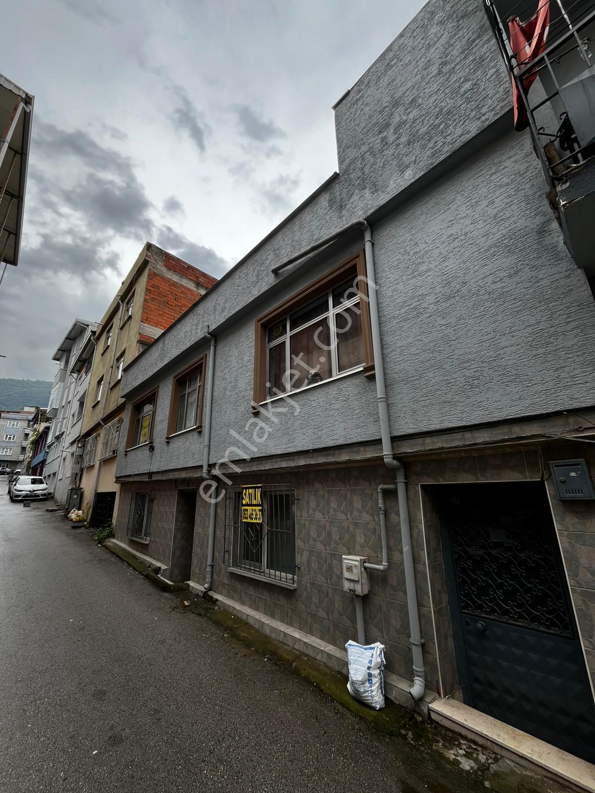 Eğitim Mah. 2 Katli Kargir Ve Avlu'lu Bina ( Merkezi ) — fotoğraf 4