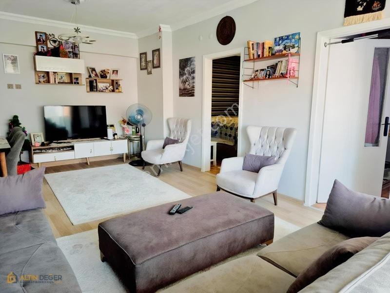 Cumhuriyet Mah. 3+1 Masrafsız Çarşı Merkezde Satılık — fotoğraf 3