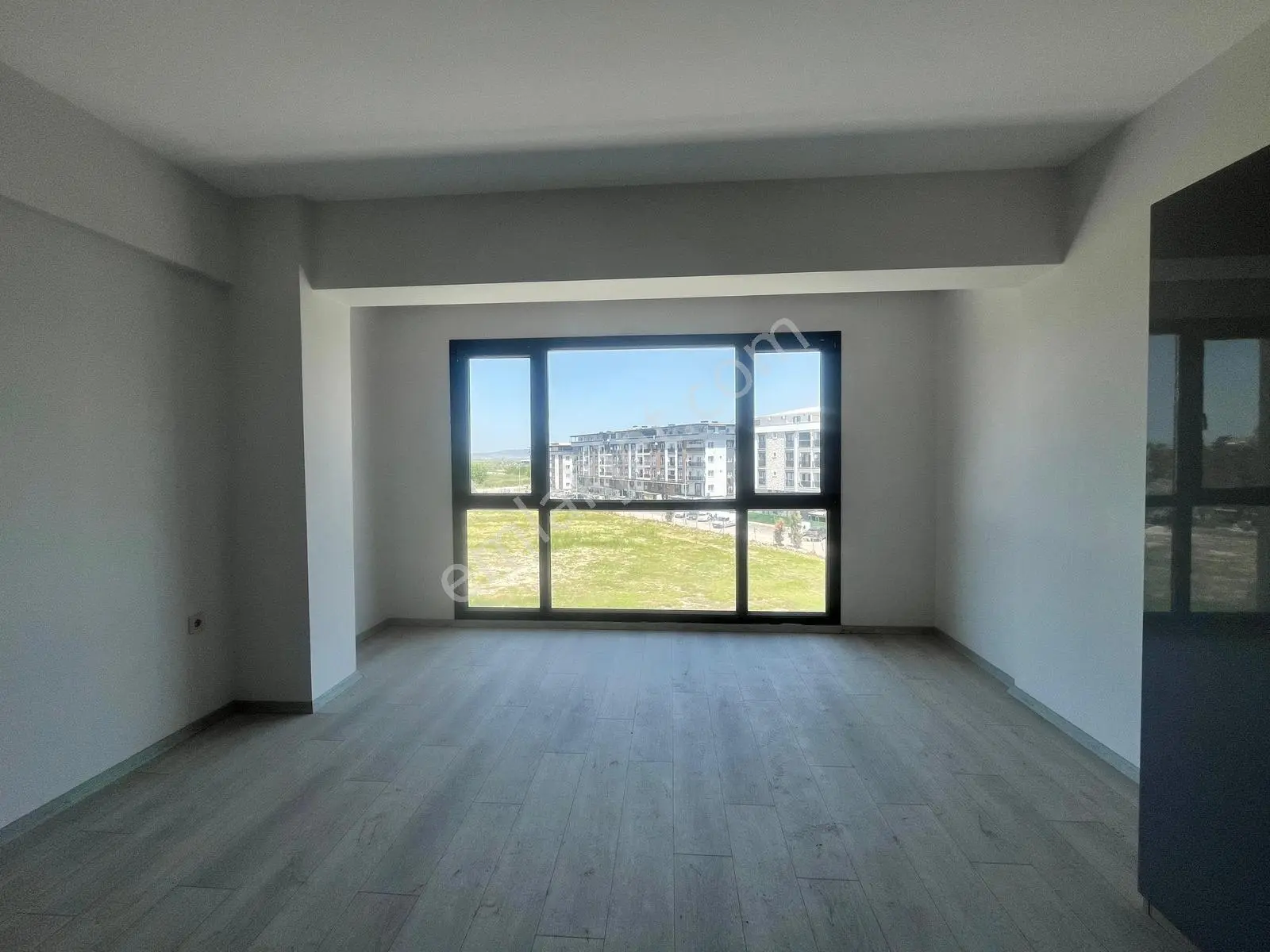 Menemen Seyrekte Lüks Site İçerisinde Satılık 2+1 Dubleks Daire — fotoğraf 11
