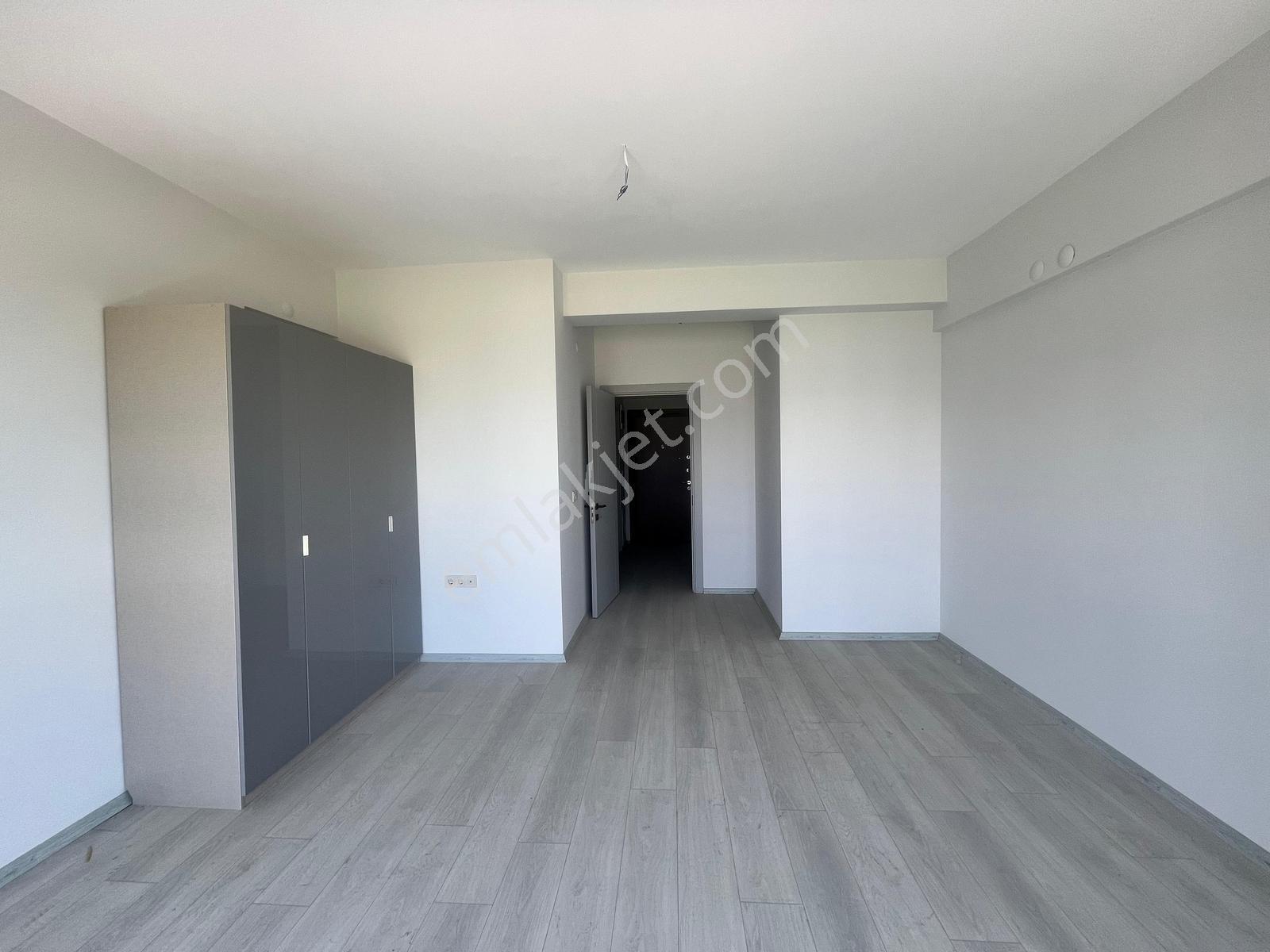 Menemen Seyrekte Lüks Site İçerisinde Satılık 2+1 Dubleks Daire — fotoğraf 12
