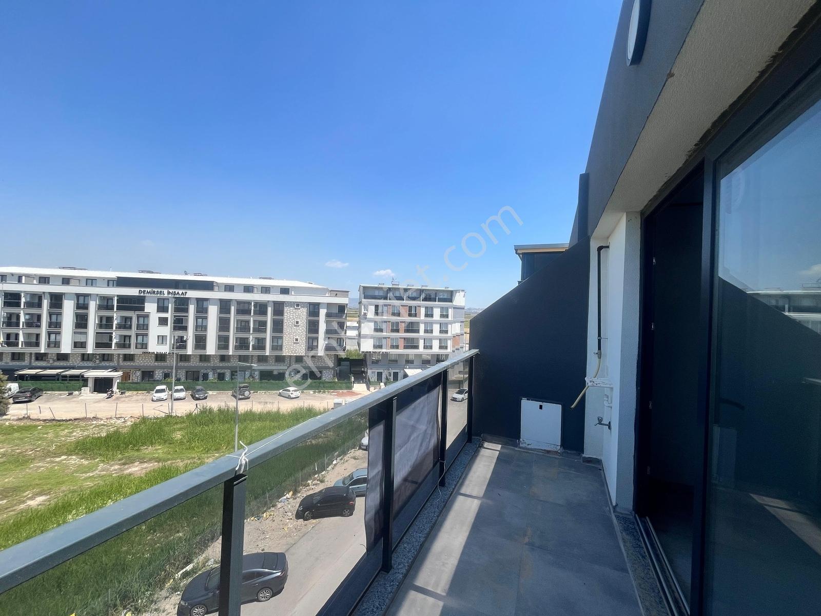 Menemen Seyrekte Lüks Site İçerisinde Satılık 2+1 Dubleks Daire — fotoğraf 26