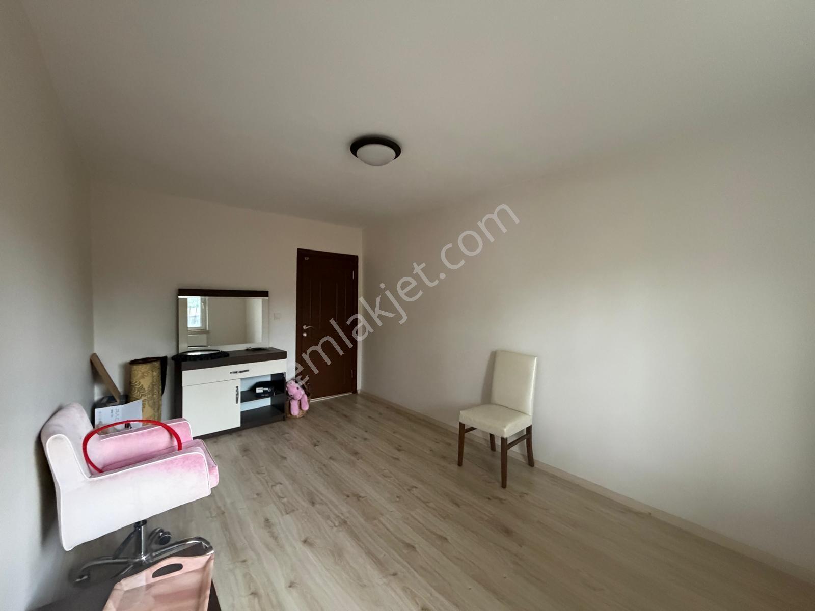 Remax Palm'den Vadikent Sit.'de 5+1 Tripleks Satılık Villa — fotoğraf 10