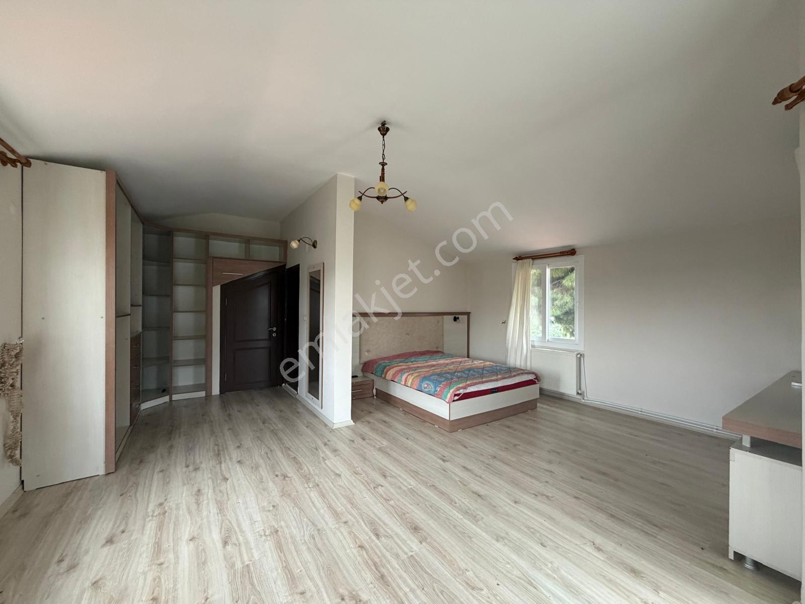 Remax Palm'den Vadikent Sit.'de 5+1 Tripleks Satılık Villa — fotoğraf 13