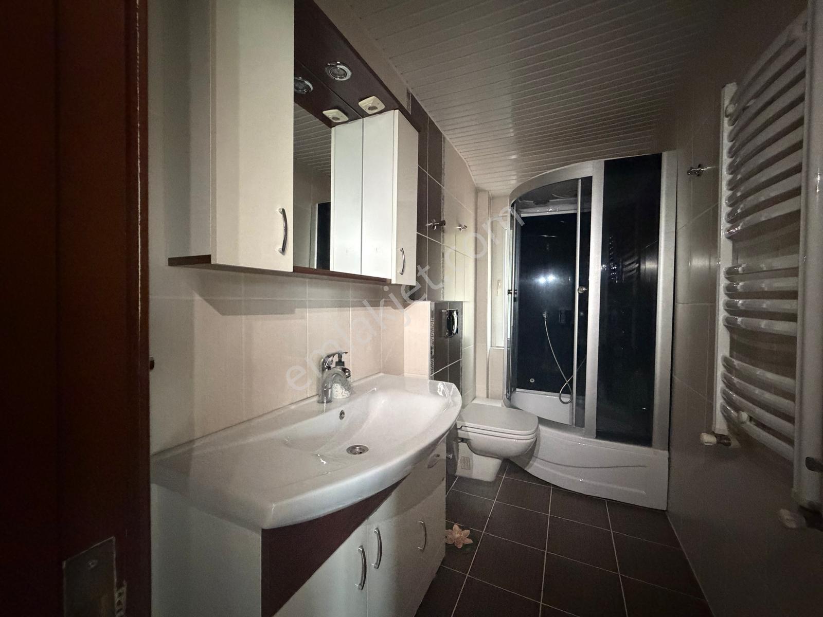Remax Palm'den Vadikent Sit.'de 5+1 Tripleks Satılık Villa — fotoğraf 17