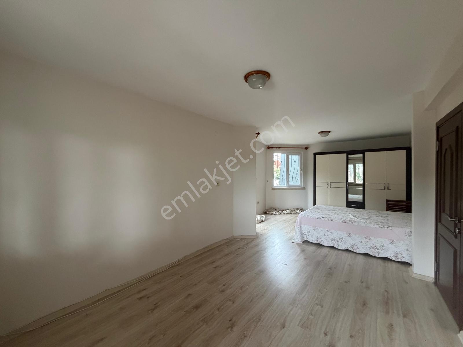 Remax Palm'den Vadikent Sit.'de 5+1 Tripleks Satılık Villa — fotoğraf 18