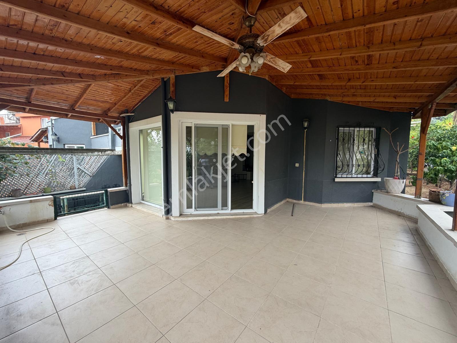 Remax Palm'den Vadikent Sit.'de 5+1 Tripleks Satılık Villa — fotoğraf 25