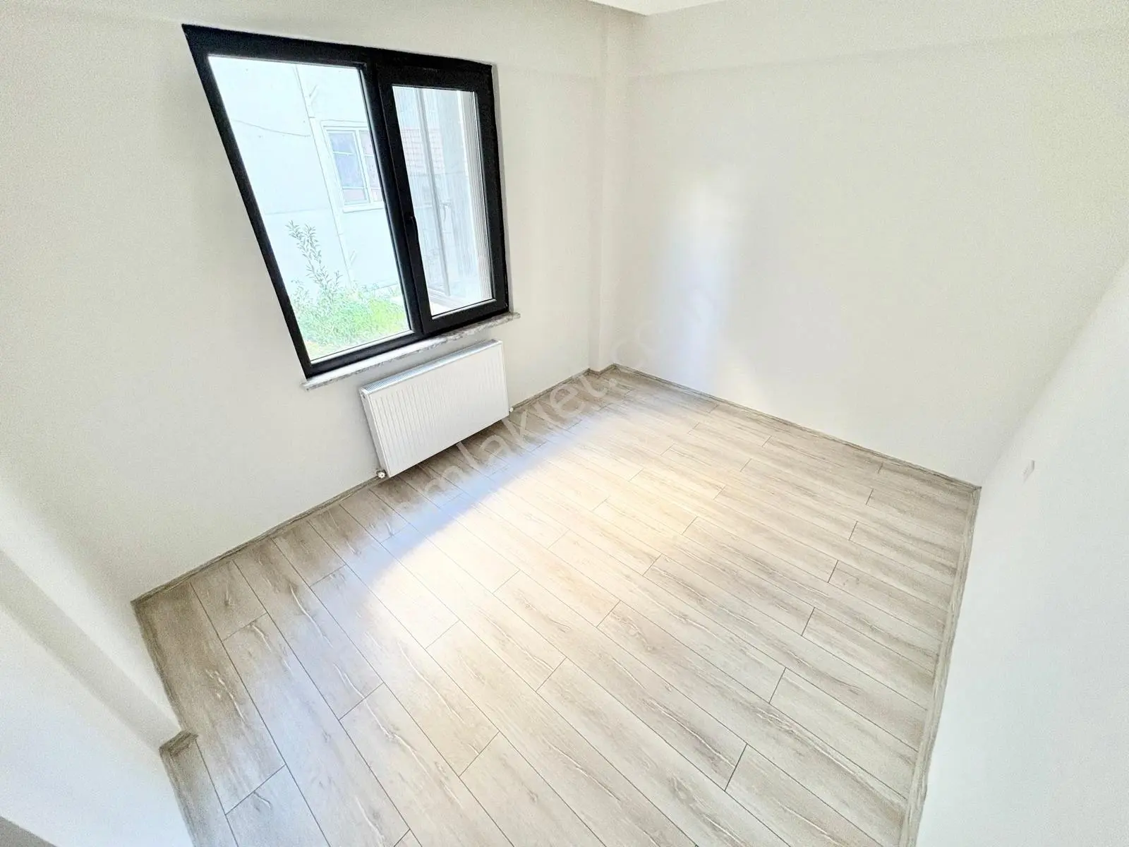 ▀güç'ten▀ Akçay Kordonda Denize 100m Geniş Bahçeli Lüx 2+1 Daire — fotoğraf 18