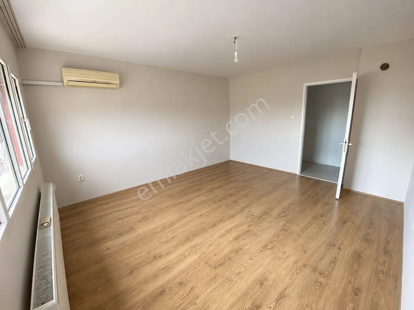 Çiğli Evka-5'te Tadilatlı 2+1 Köşe Cephe Satılık Daire — fotoğraf 2