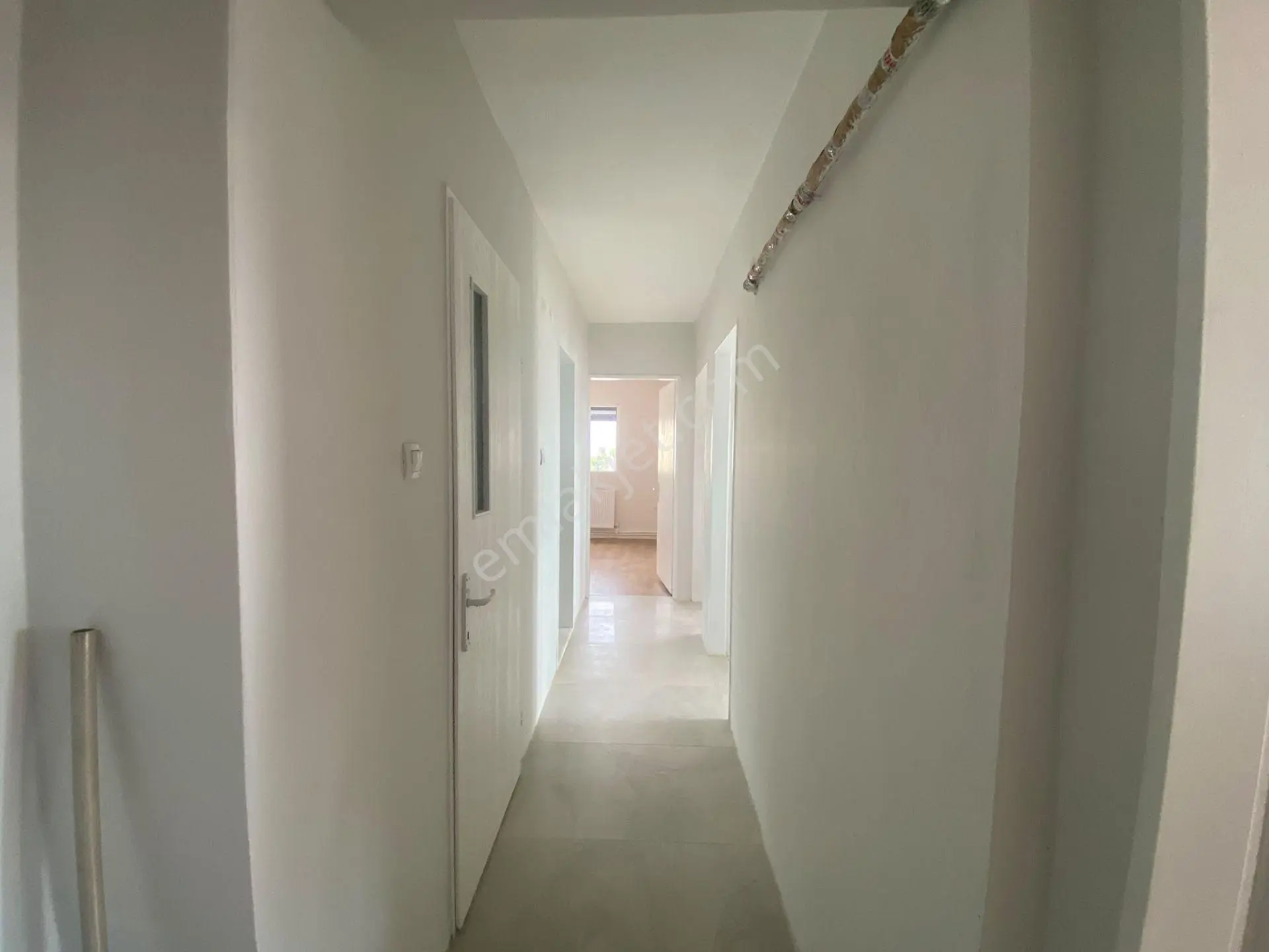 Çiğli Evka-5'te Tadilatlı 2+1 Köşe Cephe Satılık Daire — fotoğraf 4
