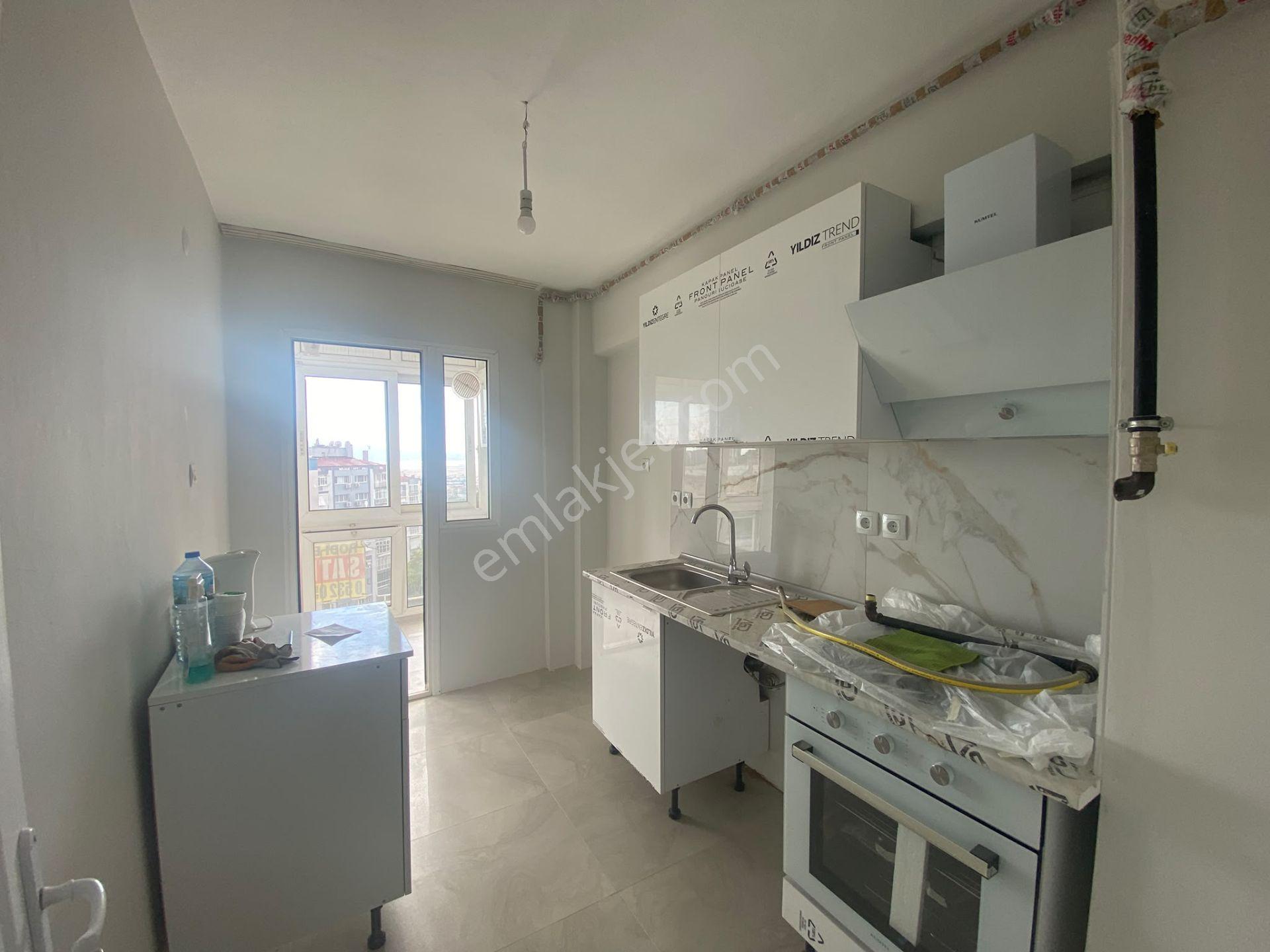 Çiğli Evka-5'te Tadilatlı 2+1 Köşe Cephe Satılık Daire — fotoğraf 8