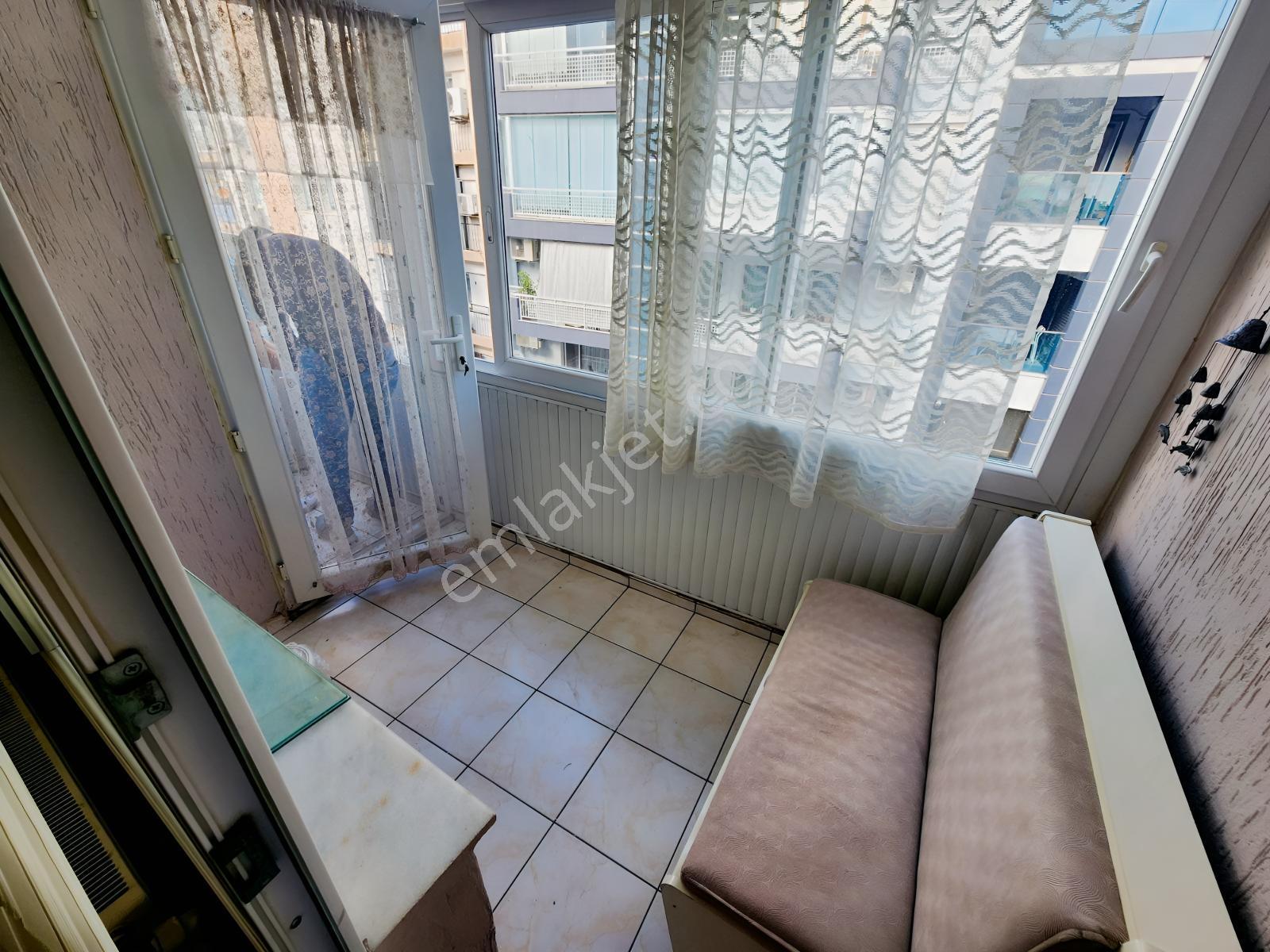 Bahriye Mahallesinde Ferah Avantajlı Konumda Satılık 2+1 Daire — fotoğraf 4