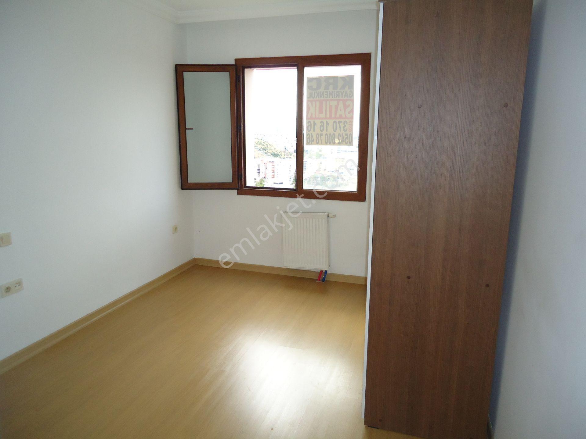 Krc'den Kısa Bloklarda Katta Satılık 3+1 Daire — fotoğraf 12