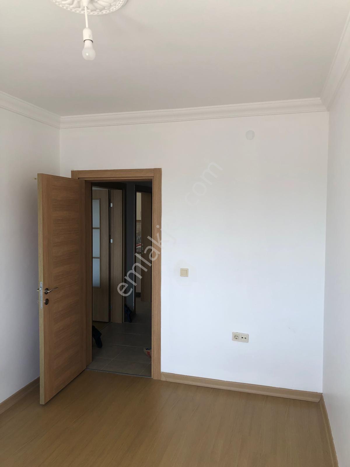 Krc'den Kısa Bloklarda Katta Satılık 3+1 Daire — fotoğraf 13