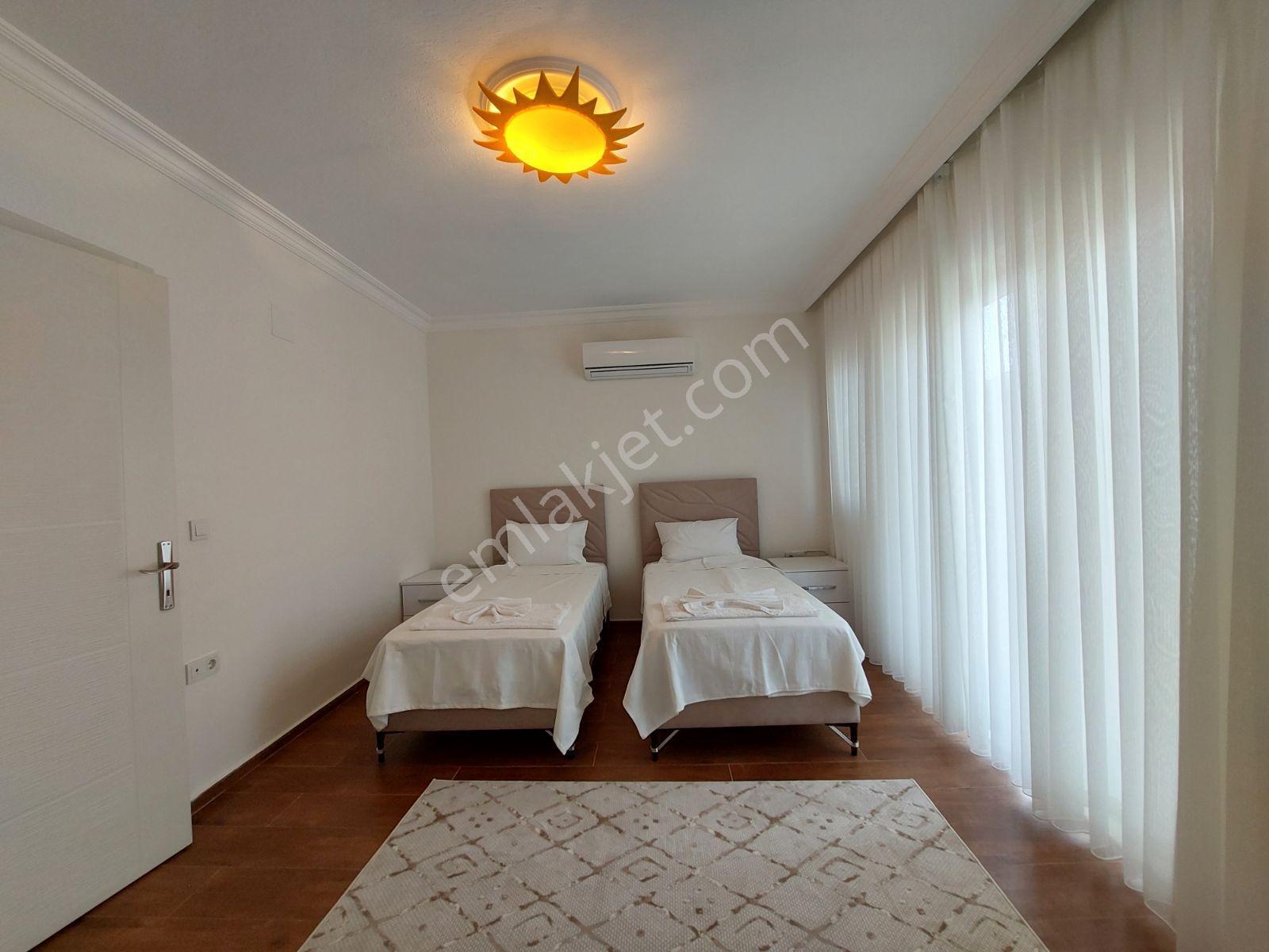 Fethiye Göcek Merkezde Satılık 4+1müstakil Eşyalı Villa — fotoğraf 13