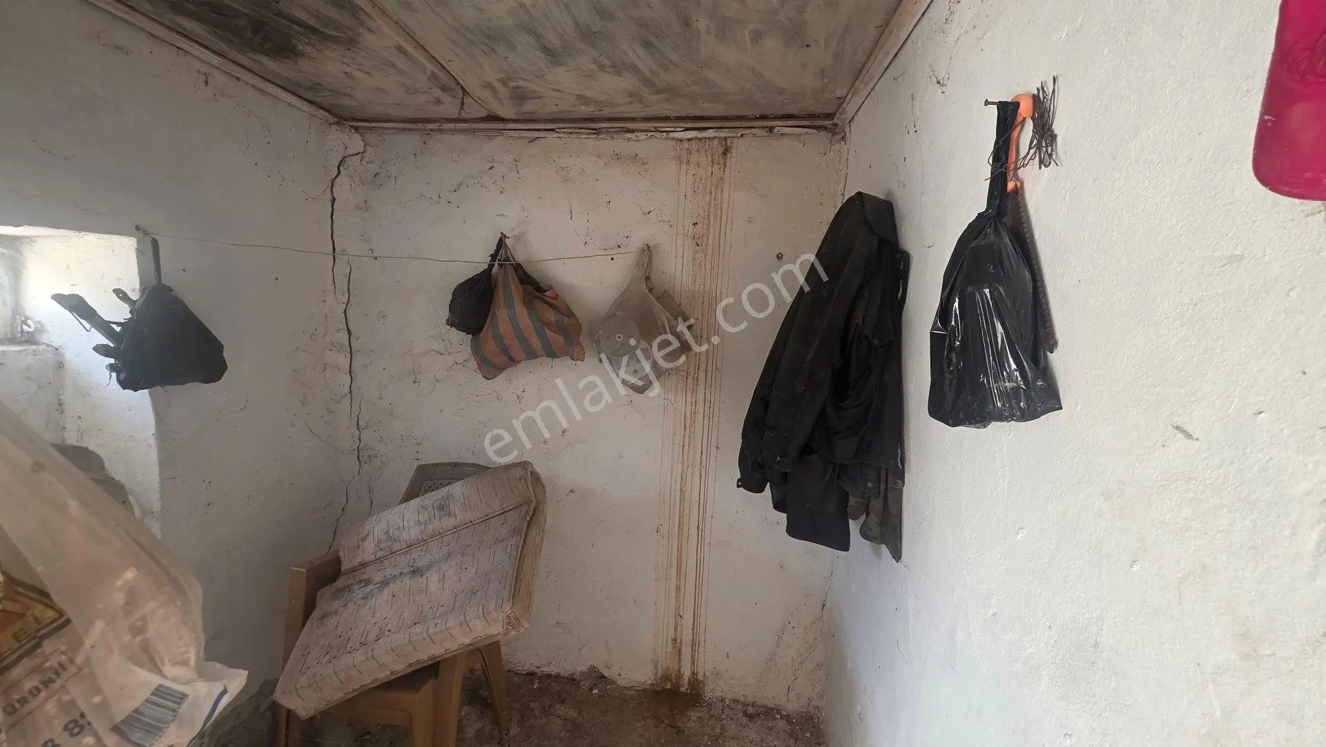 İzmir Tire Sb Emlak'tan Yeğenli Mahallesinde Satılık Taş Köy Evi — fotoğraf 7