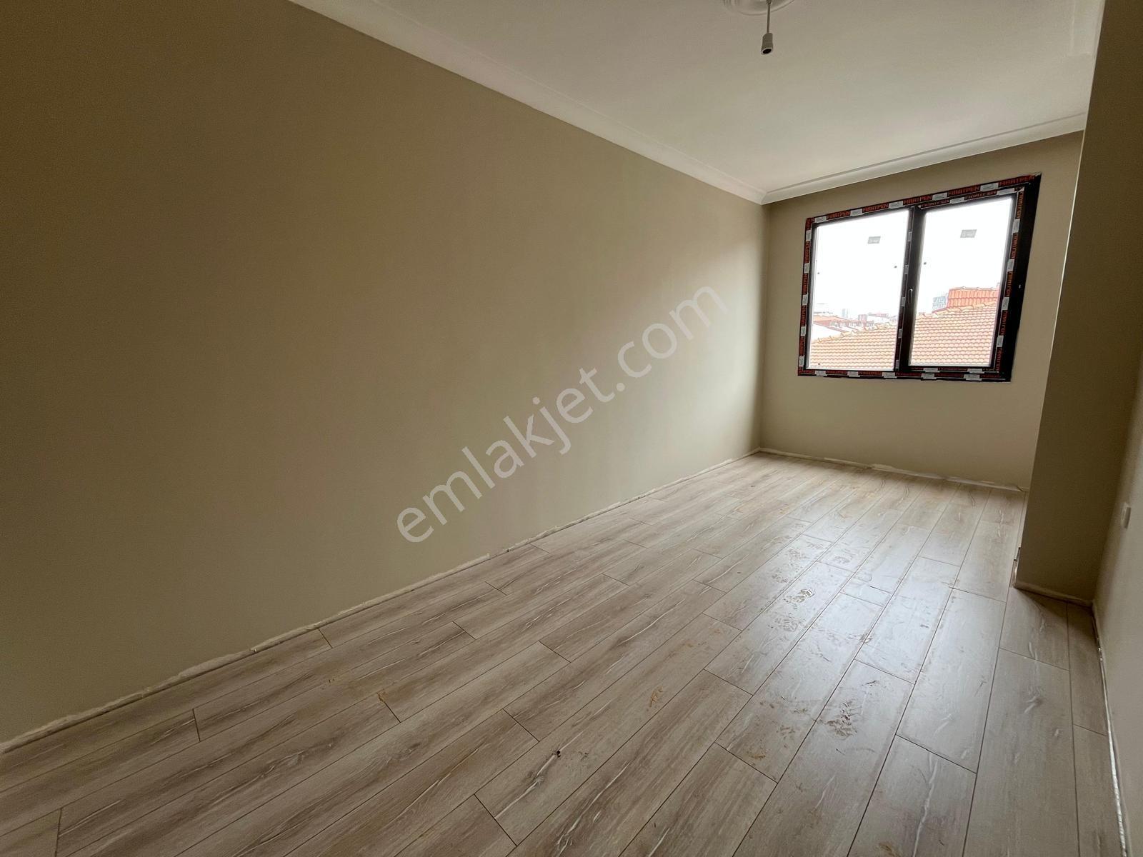 İnönüde Satılık Sıfır 2+1 83 M2 Lüks Otoparklı Arakat Esra Emlak — fotoğraf 4