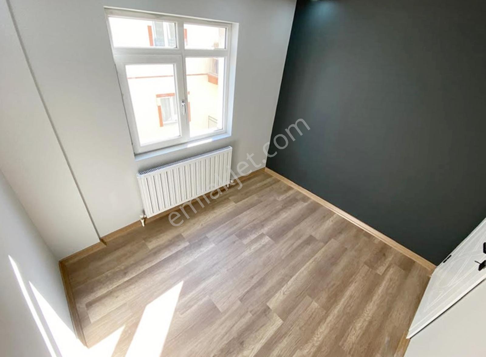 Acil Satılık !! Aile Binasında Ufuk Cd'de 3+1 Özel Tasarım Daire — fotoğraf 15