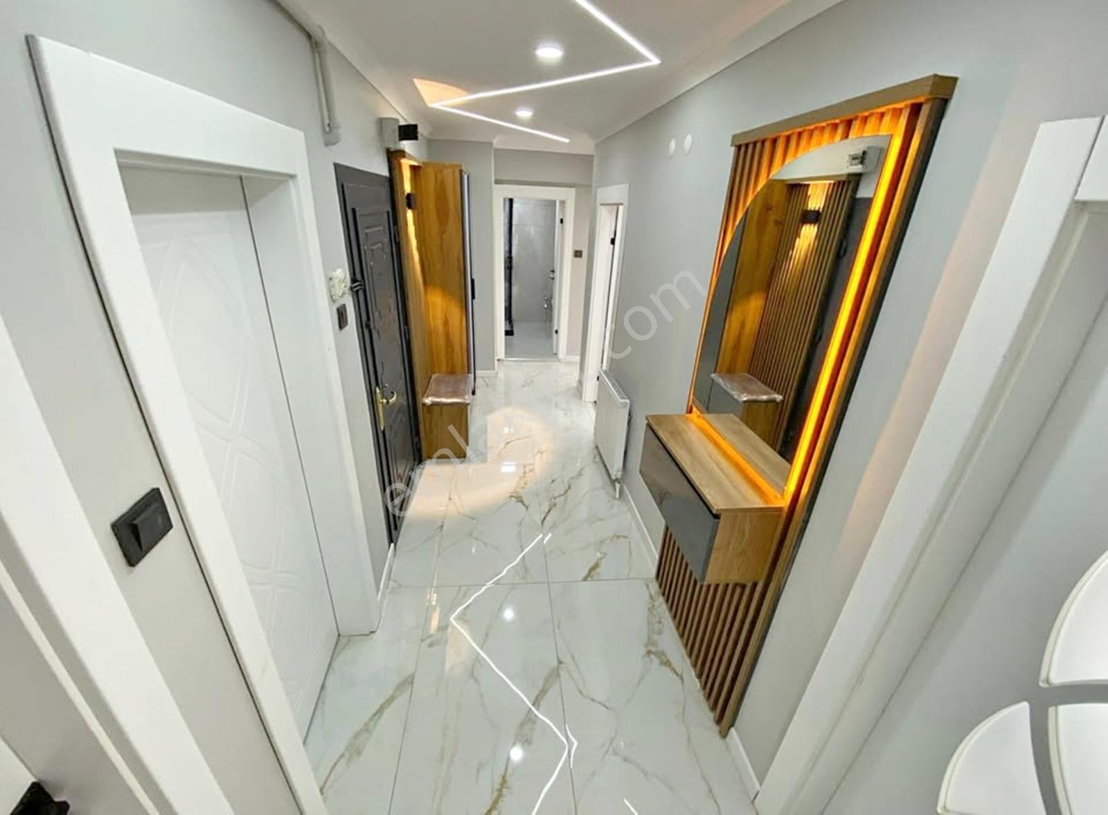 Acil Satılık !! Aile Binasında Ufuk Cd'de 3+1 Özel Tasarım Daire — fotoğraf 21