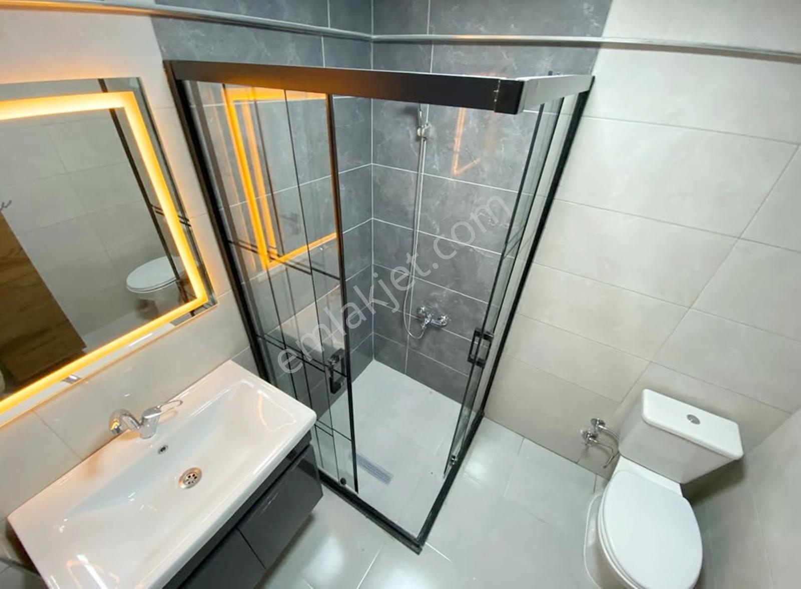 Acil Satılık !! Aile Binasında Ufuk Cd'de 3+1 Özel Tasarım Daire — fotoğraf 22