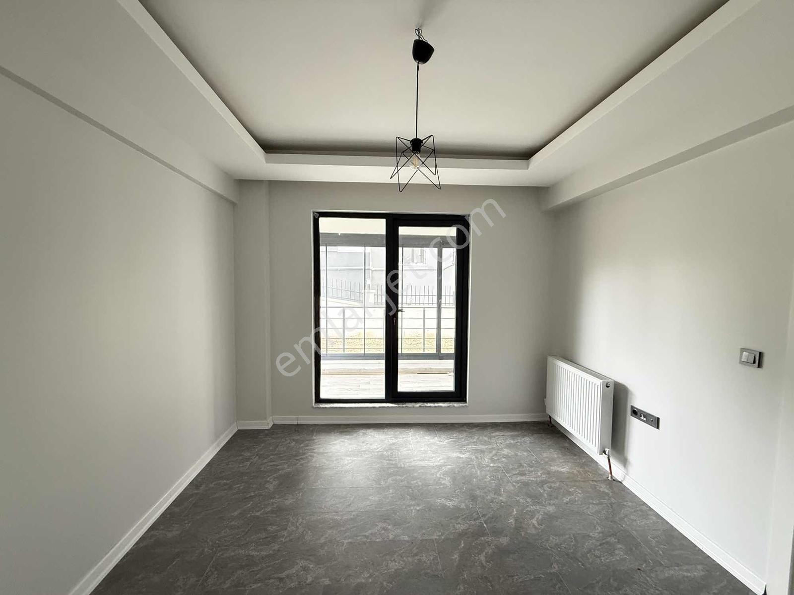"alaçatı" İncek Bulvarda Geniş &şık Tasarım Cam Balkon 1+1 Daire — fotoğraf 22