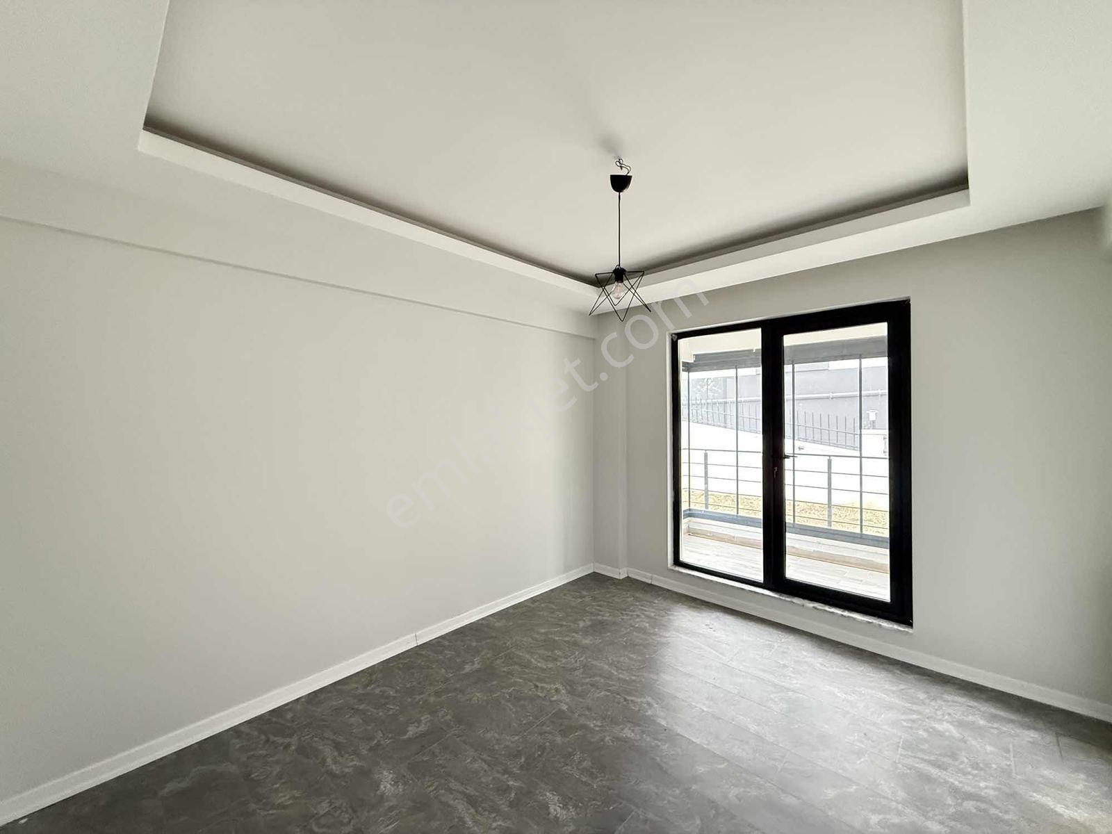 "alaçatı" İncek Bulvarda Geniş &şık Tasarım Cam Balkon 1+1 Daire — fotoğraf 23