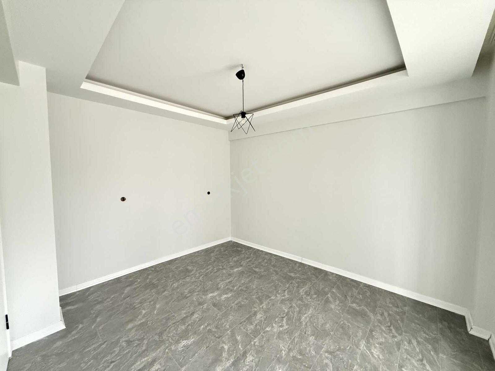 "alaçatı" İncek Bulvarda Geniş &şık Tasarım Cam Balkon 1+1 Daire — fotoğraf 24