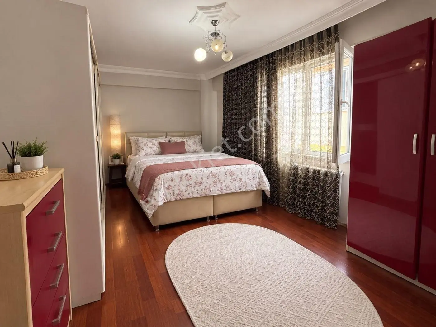 Alban'dan Geniş Ferah Merkezi 110m² 2+1 Konumda Satılık Daire — fotoğraf 7