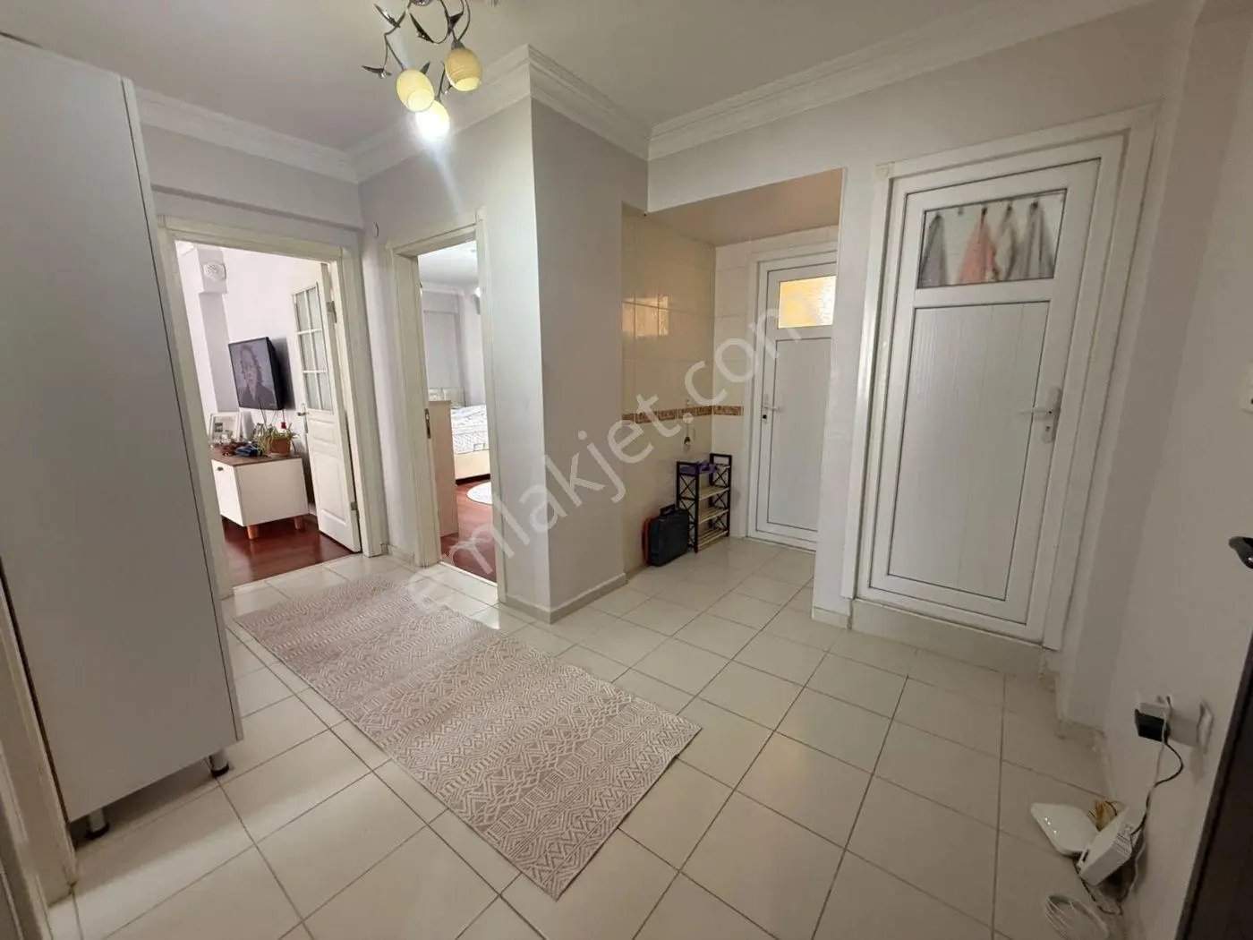 Alban'dan Geniş Ferah Merkezi 110m² 2+1 Konumda Satılık Daire — fotoğraf 14