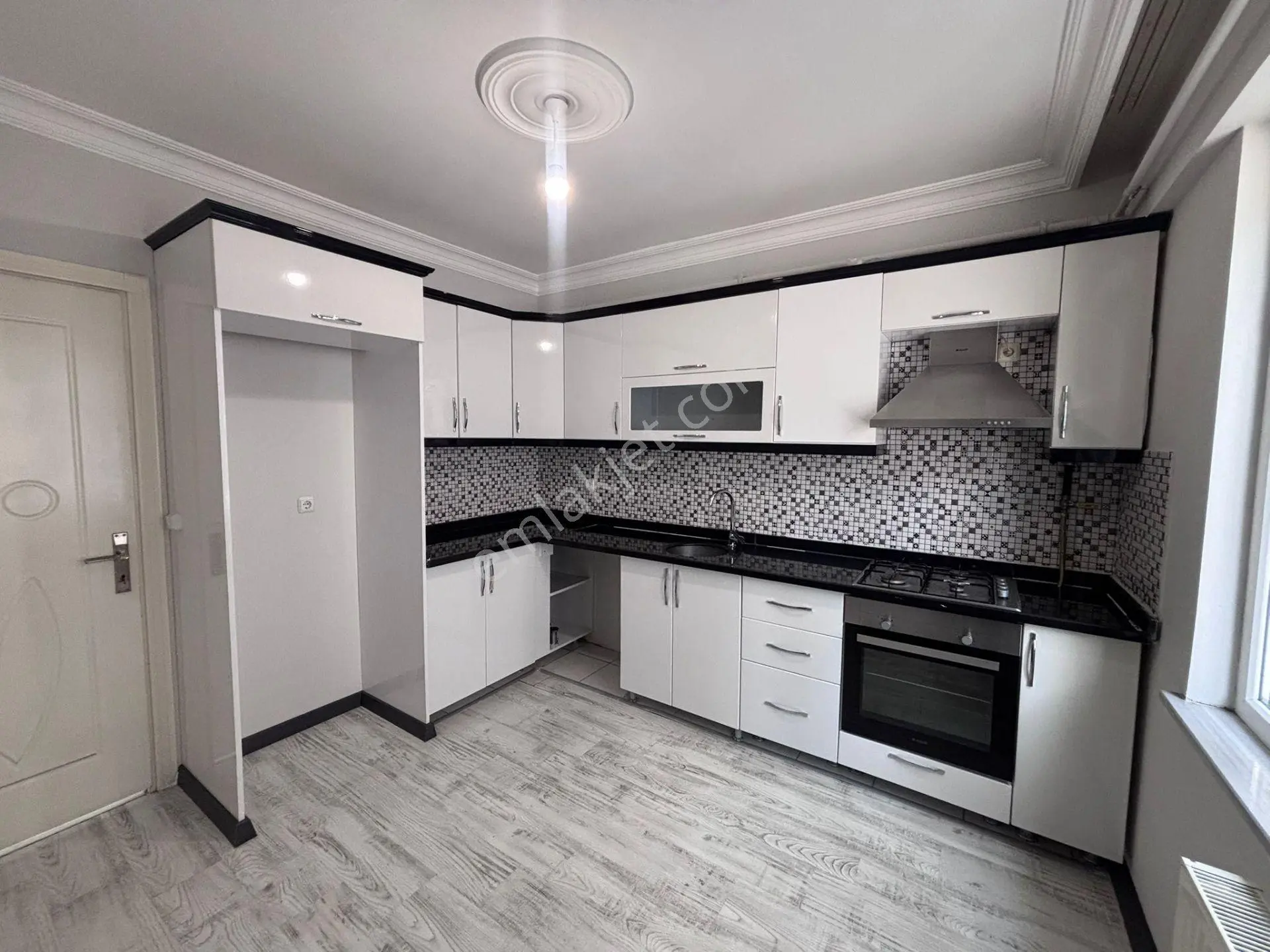 **eryıldız'dan**eminevim-fuzulevim & Katımevime Uygun 145m2 3+1*
