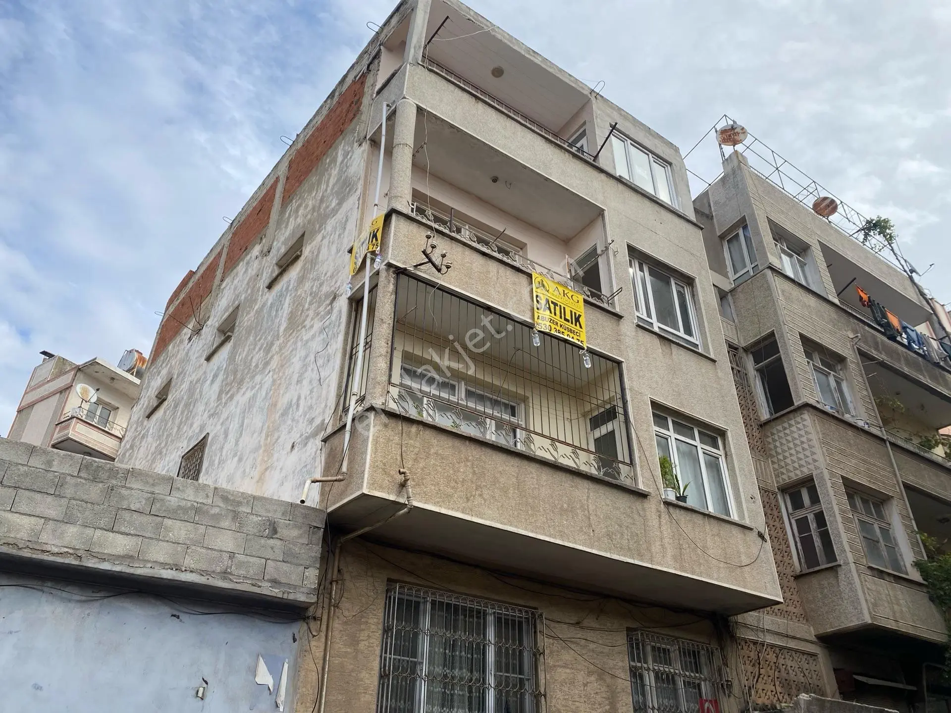 Akg'den Fırsat Daire Çarşıda Satılık 2+1 Aile Tipi Daire — fotoğraf 4